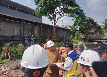 Wali Kota Jambi Tinjau Normalisasi Drainase