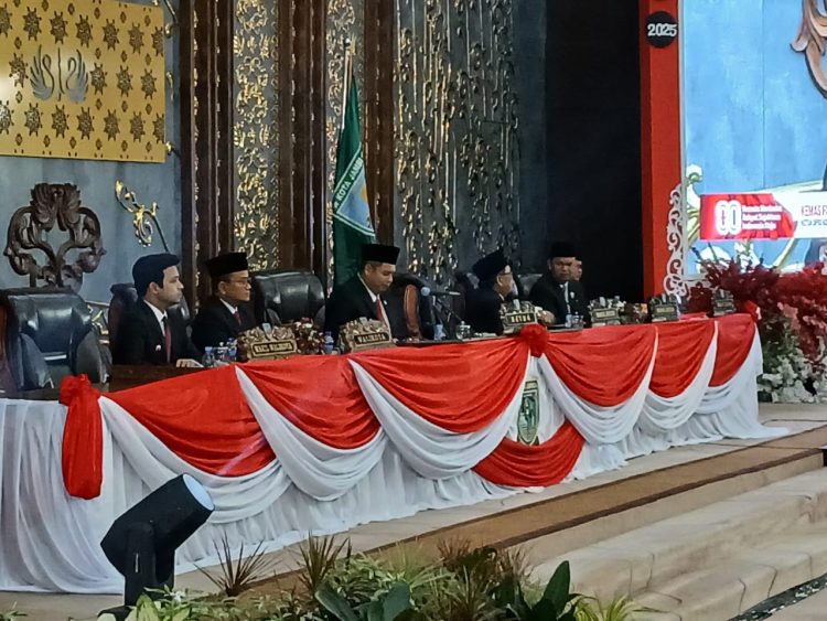 HUT RI ke-80, Wali Kota Jambi Hadiri Paripurna DPRD dan Dengarkan Pidato Kenegaraan