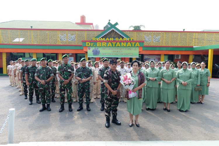 Kakesdam XX/Tanjungpura Tuanku Imam Bonjol Robet Simanjuntak Disambut Hangat di Denkesyah Jambi: Harmoni Dedikasi dan Pengabdian dalam Layanan Kesehatan Militer