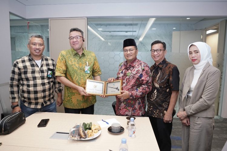 Maulana Pastikan Perlindungan Pekerja Rentan, Targetkan 4.000 Peserta BPJS Ketenagakerjaan di 2026