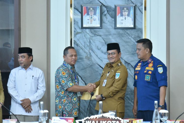Pemkot Jambi Salurkan Bantuan untuk Korban Bencana Kebakaran dan Angin Puting Beliung