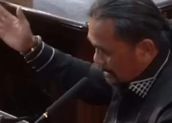 Ketuk Palu Perubahan APBD 2025, Gubernur Al Haris Tuai Pujian dari Anggota Dewan Yudi Hariyanto