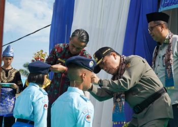Gubernur Jambi Kukuhkan 278 Siswa Baru Angkatan XXXII SMAN Titian Teras Abdurrahman Sayoeti