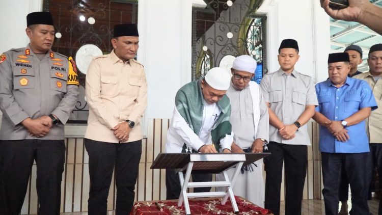 Al Haris Resmikan Akses Impian 88 Kilometer Simpang Pelawan-Batang Asai