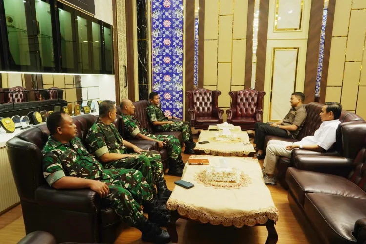 Perkuat Sinergi, Danrem 042/Gapu Silaturahmi dengan DPRD Provinsi Jambi