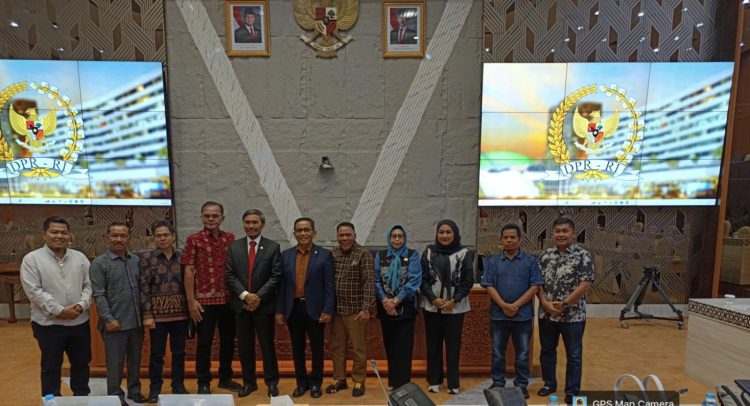 Sampaikan Kondisi Jalan, Komisi III DPRD Jambi Konsultasi ke Direktorat Jenderal Bina Marga Kementerian PU dan Komisi V DPR RI 