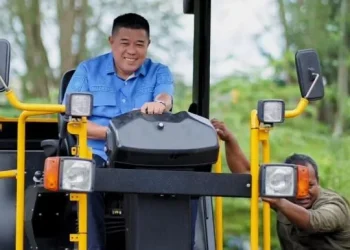 PUTR Jambi Resmikan dan Serahkan Pengadaan Alat Berat 2026