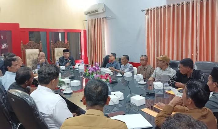 Komisi II DPRD Muaro Jambi Dorong Penyelesaian Persoalan FPKM Secara Musyawarah