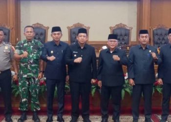 Aidi Hatta Ketua DPRD Muaro Jambi Pimpin Paripurna Dengan Agenda LKPJ Bupati Tahun Anggaran 2025